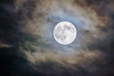 Catat! Lapan Sebut Blue Moon Dapat Diamati di Seluruh Indonesia pada 22 Agustus