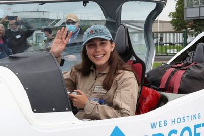 Pilot 19 Tahun Ini Berniat Jadi Penerbang Wanita Termuda dengan Penerbangan Solo!