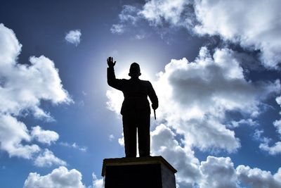 FOTO: Melihat Monumen Soekarno di Tanimbar