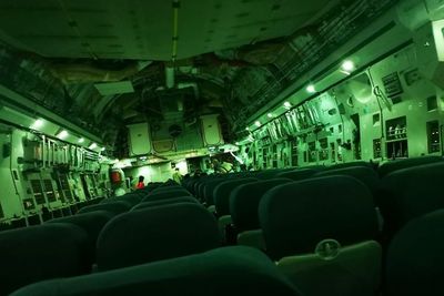Masih Kosong, Pesawat Ini Cuma Evakuasi Mantan Marinir & Warga Afghanistan Dibiarkan
