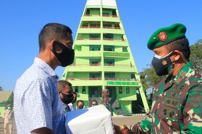 FOTO: Bantuan Peduli COVID-19 Kodam IX Udayana di NTT