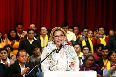 Mantan Presiden Bolivia Jeanine Anez, Sayat Tangan Sendiri di Dalam Penjara