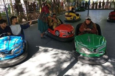 Kelompok Taliban Diduga Membakar Taman Hiburan usai Bermain Bombom Car