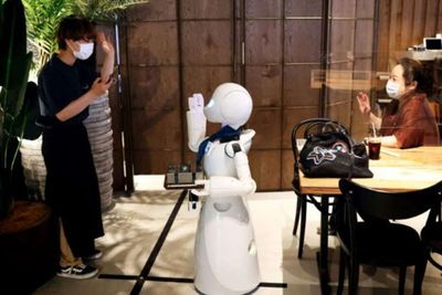 Mantap, Kafe di Tokyo ini Mempekerjakan Pegawai Robot dalam Jarak Jauh