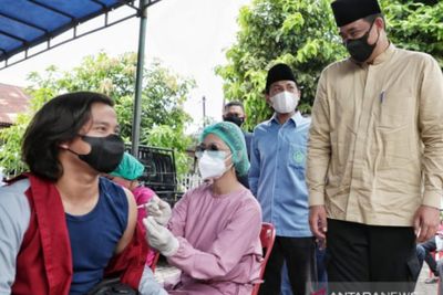 Pemkot Medan Gelar Vaksinasi Covid-19 Massal untuk Kalangan Remaja Masjid