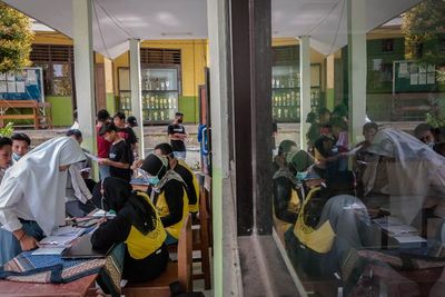 Pengamat Sebut Pembelajaran Tatap Muka Dapat Dilakukan dengan Sistem Campuran