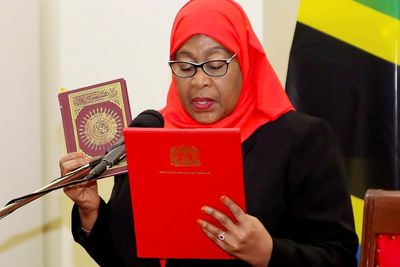 Presiden Tanzania Dikecam Setelah Mengatakan Pesepakbola Wanita Punya Payudara Rata