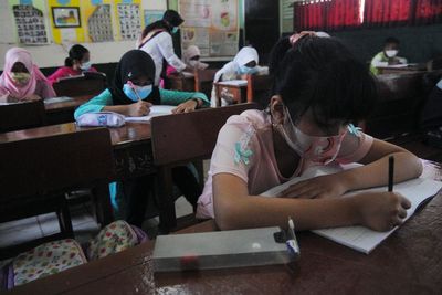 FOTO: Uji Coba Pembelajaran Tatap Muka di Kabupaten Bogor