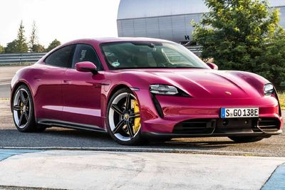Porsche Taycan 2022 Hadir dengan Warna Baru dan Fast Charging Lebih Cepat