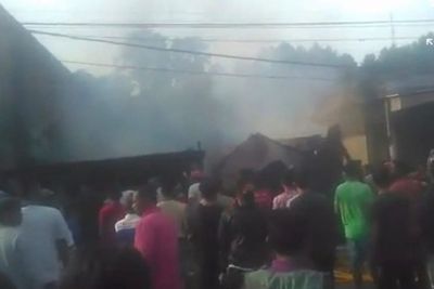 Dua Rumah Makan di Parapat Hangus Dilalap Si Jago Merah