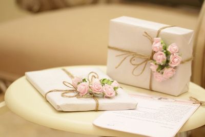 10 Kado yang Cocok untuk Pernikahan Sahabat, Dijamin Bermanfaat!