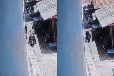 Ngakak! Pria Ini Malah Tinggalkan Motornya Usai Jambret Ponsel Bocah, Aksinya Terekam CCTV