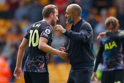 Pelatih Tottenham Senang dengan Komitmen Bertahan Harry Kane
