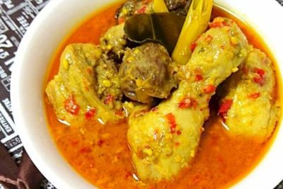 Siang Ini Kita Buat Opor Ayam Lebaran Bumbu Yuk