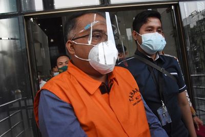 Ditetapkan Sebagai Tersangka Kasus Lelang Jabatan, KPK Tahan Sekda Kota Tanjungbalai