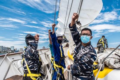 FOTO: Perbaikan KRI Bima Suci Pasca Cuaca Buruk