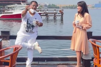 Shandy Aulia Dipolisikan Pasal Berlapis Judi dan UU ITE, Hotman Paris Bilang Kecil