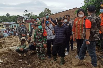 Terjun ke Lokasi Longsor, Bupati & Wakil Bupati Karo Sampaikan Duka Cita Sedalam-dalamnya