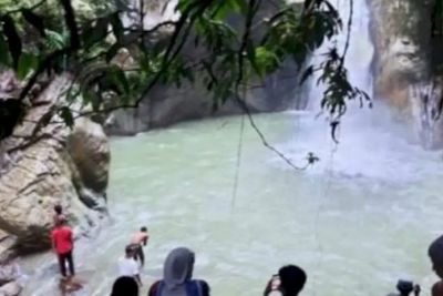 Remaja Ini Tenggelam Usai Loncat dari Air Terjun Bantimurung Sulsel, Jasad Belum Ditemukan