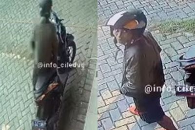 Detik-detik Pria Bobol dan Bawa Kabur Motor di Pesanggrahan Jaksel, Aksinya Terekam CCTV