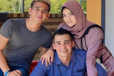 Bakal Nikah, Ridho DA Kompak Foto Bareng Calon Mertua, Buat Netizen Salfok: Itu Mertuanya?