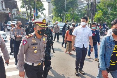 Rusuh di Pengadilan Tinggi DKI, Belasan Simpatisan Rizieq Dibawa ke Polda Metro