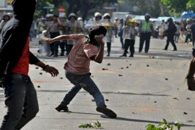 Viral! Bentrokan Ormas di Kampus Unkris Bekasi, Polisi Turun Tangan