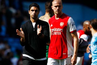 Halaman IMDB Series Dokumenter Arsenal Dibajak, Jadi Masuk Kategori Komedi