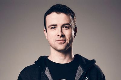 Streamer DrLupo Resmi Tinggalkan Twitch Demi Gabung ke YouTube Gaming!