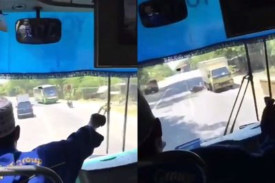 Ngeri! Detik-detik Kecelakaan Maut Bus Sugeng Rahayu di Madiun, Seorang Pemotor Tewas