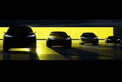 Lotus Konfirmasi Hadirnya 4 Mobil Listrik Baru, Bakal Rilis SUV Tahun Depan!