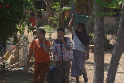 FOTO: Krisis Air Bersih di Desa Jatisari, Situbondo