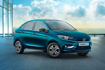 Tata Motors Luncurkan Mobil Listrik Tigor EV dengan Harga Rp234 Jutaan!