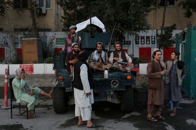Pendapatan Taliban di Afghanistan Dilaporkan dari Dagang Narkoba dan Sponsor Misterius