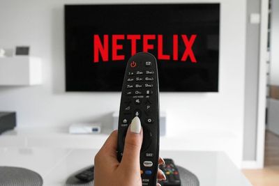 Cara Mengubah TV Biasa Menjadi TV Digital (Smart TV) dengan Mudah