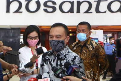 Sertifikat Vaksin Jokowi Bocor, Pimpinan DPR: Perlindungan Data Pribadi Penting