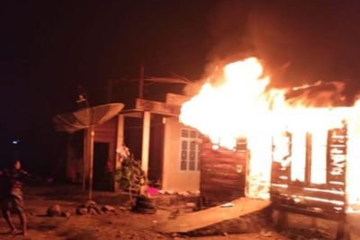 Arus Pendek, Rumah Guru SD di Angkola Sangkunur Tapsel Habis Terbakar
