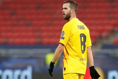 Melempem di Barcelona, Pjanic Tuding Koeman Jadi Penyebabnya