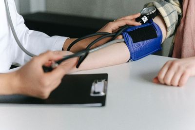 7 Cara untuk Menurunkan Darah Tinggi dengan Cepat dan Alami