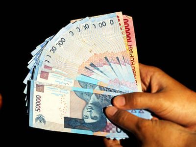 Uang Palsu? Berikut Tips Membedakannya dari Bank Indonesia
