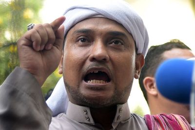 Sindir Wacana Tiga Periode, Novel: Jokowi Merasa Sukses dengan Kezalimannya