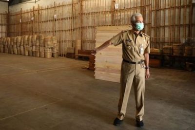 Tembakau Sedang Panen Raya, Ganjar Kaget Gudang Pabrik Rokok Ini Malah Kosong