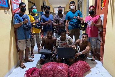 Hanya Karena Bawang Merah, 3 Pemuda di Papua Ini Diciduk Polisi