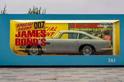 Aston Martin Rilis Replika Mobil DB5 untuk Menyambut Film James Bond Terbaru