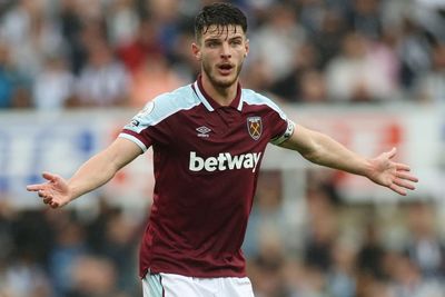 MU Siap Bajak Declan Rice dari West Ham United