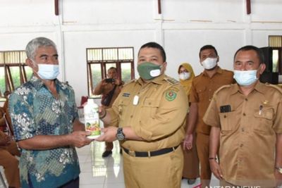 531 Kelompok Tani Terima Bantuan Pupuk Cair dari Pemkab Tapsel