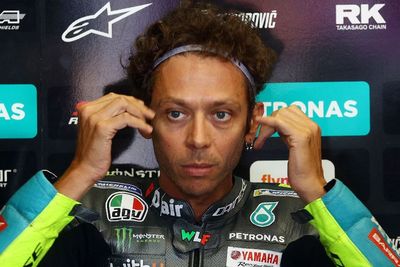 Rossi Ternyata Sudah Niat Pensiun Tahun Lalu, Tetapi Dicegah Orang Tuanya!