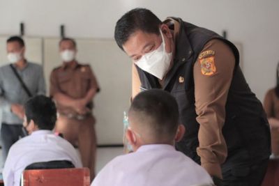 Bupati Dairi Tinjau Uji Coba Sekolah Tatap Muka di Sidikalang