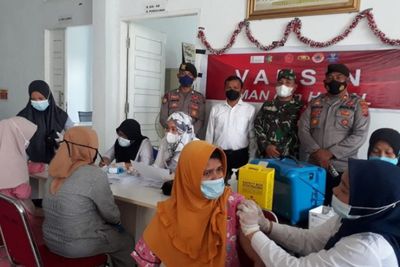 Padang Lawas Gelar Vaksinasi Covid-19 Serentak, TNI Polri Turut Memantau