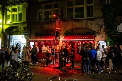 Denmark Mencabut Pembatasan Covid-19, Klaim Virus Tak Lagi Menjadi Ancaman